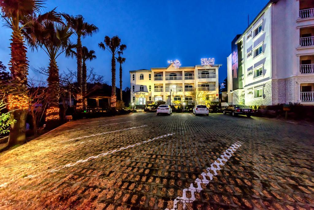 Jeju Hue Pension Seogwipo Exterior photo